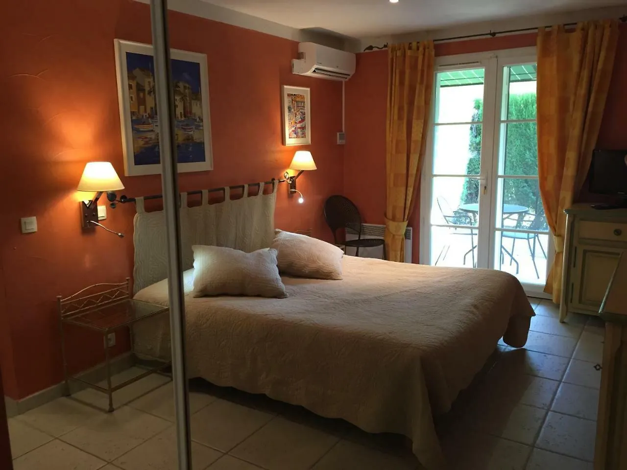 Domaine De Respelido Villa Carros 0*,